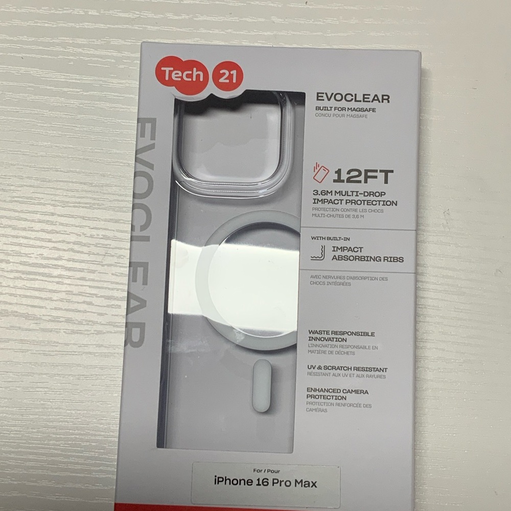 Tech21 EvoClear iPhone 16 Pro Max Case - Transparent
